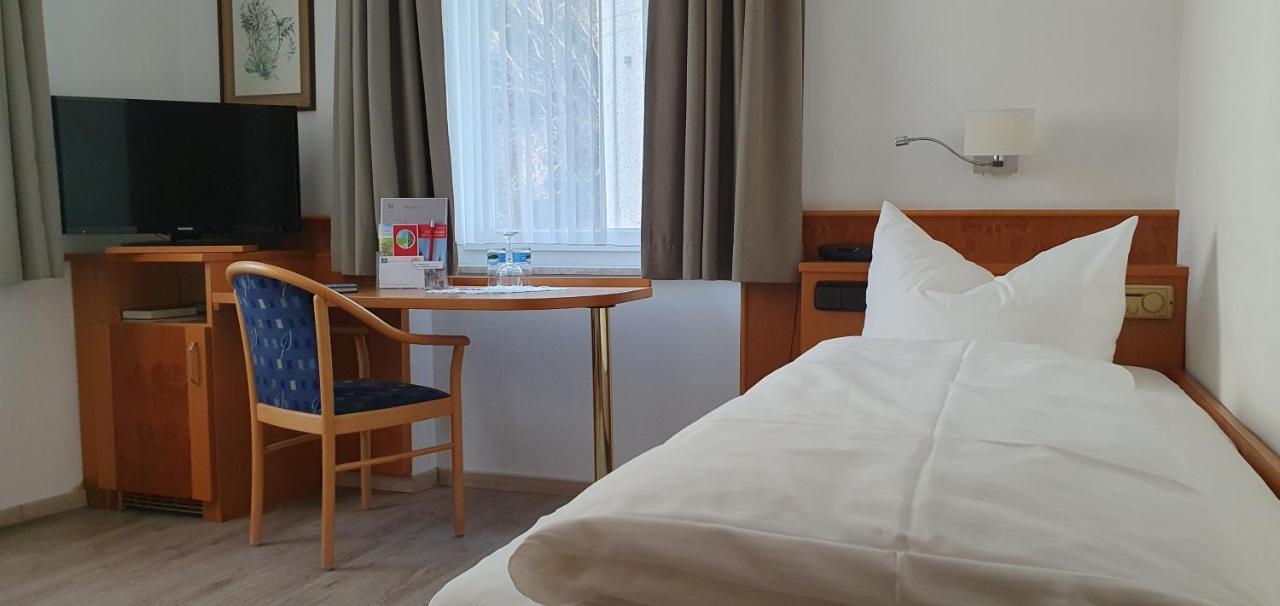 Stadthotel Pfeffermuehle Генгенбах Экстерьер фото
