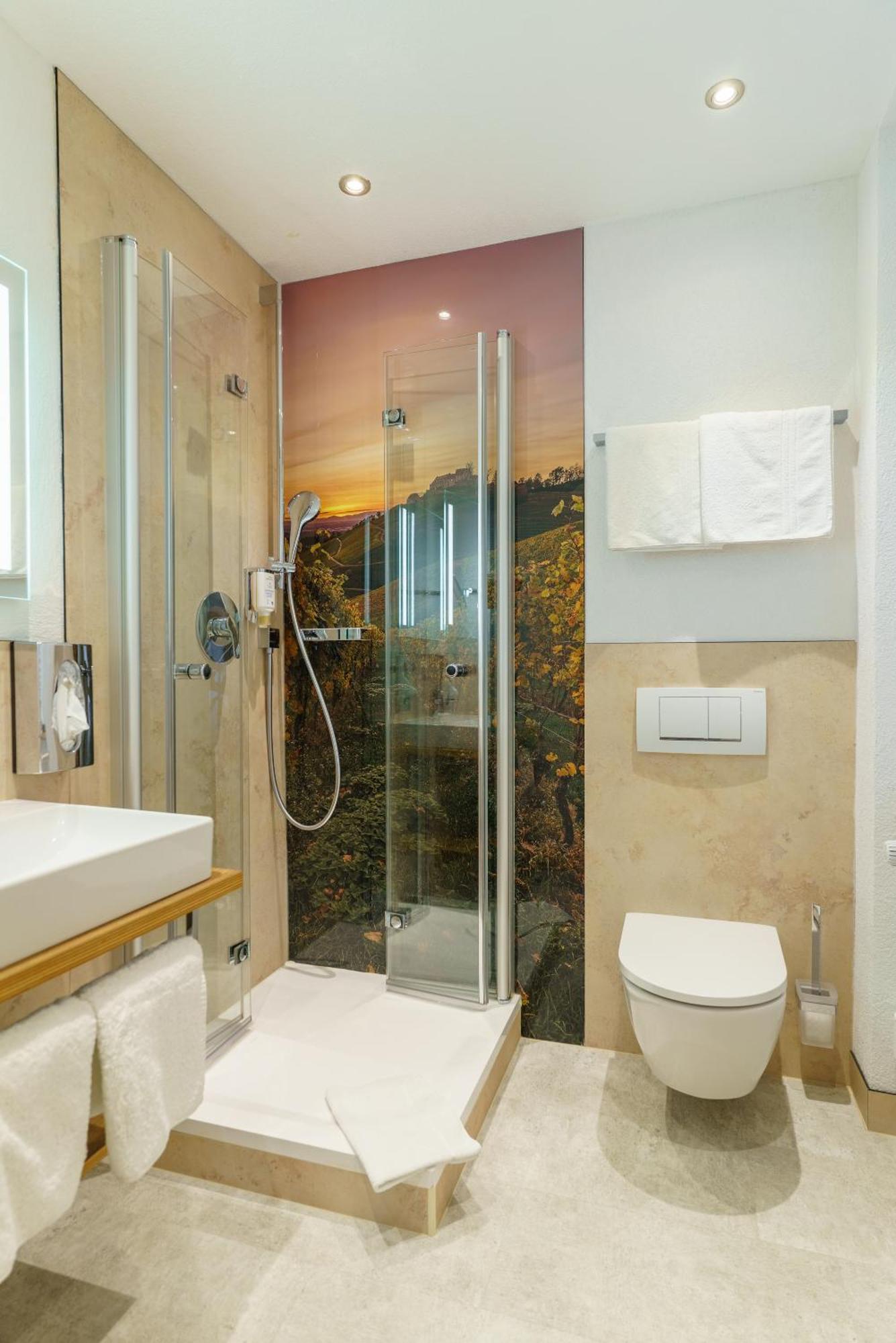 Stadthotel Pfeffermuehle Генгенбах Экстерьер фото