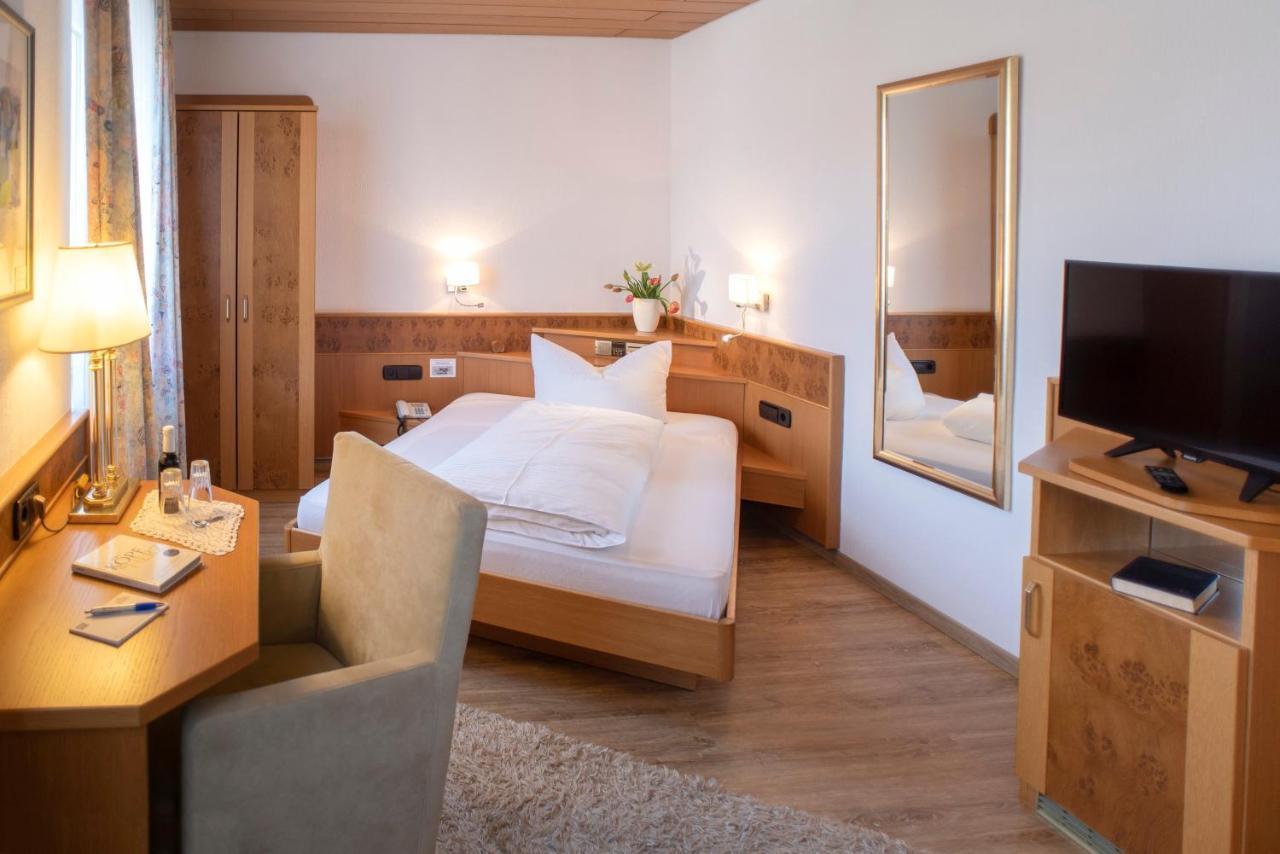 Stadthotel Pfeffermuehle Генгенбах Экстерьер фото