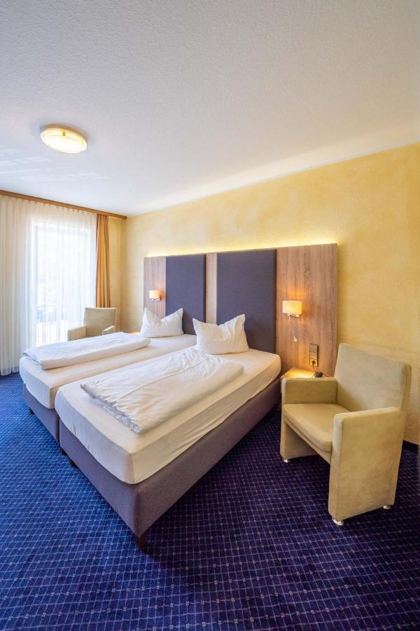 Stadthotel Pfeffermuehle Генгенбах Экстерьер фото